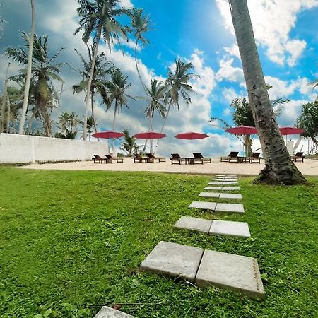 Akurala Beach Boutique Resort ภายนอก รูปภาพ