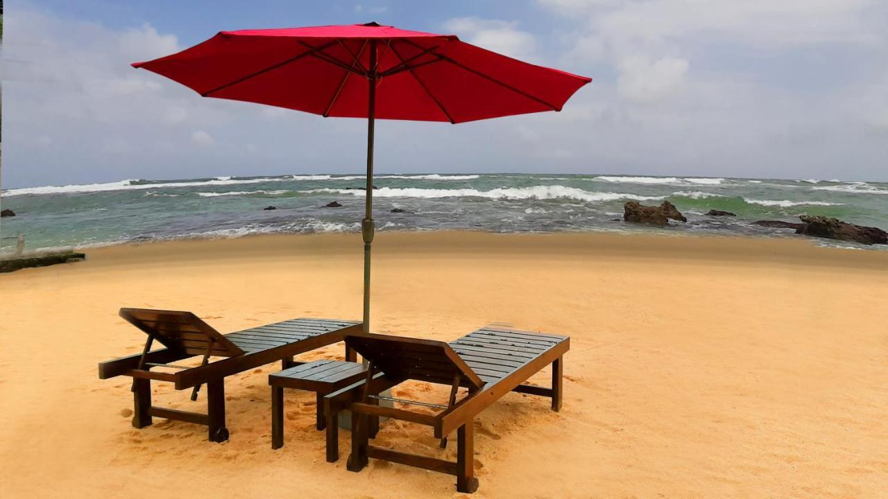 Akurala Beach Boutique Resort ภายนอก รูปภาพ