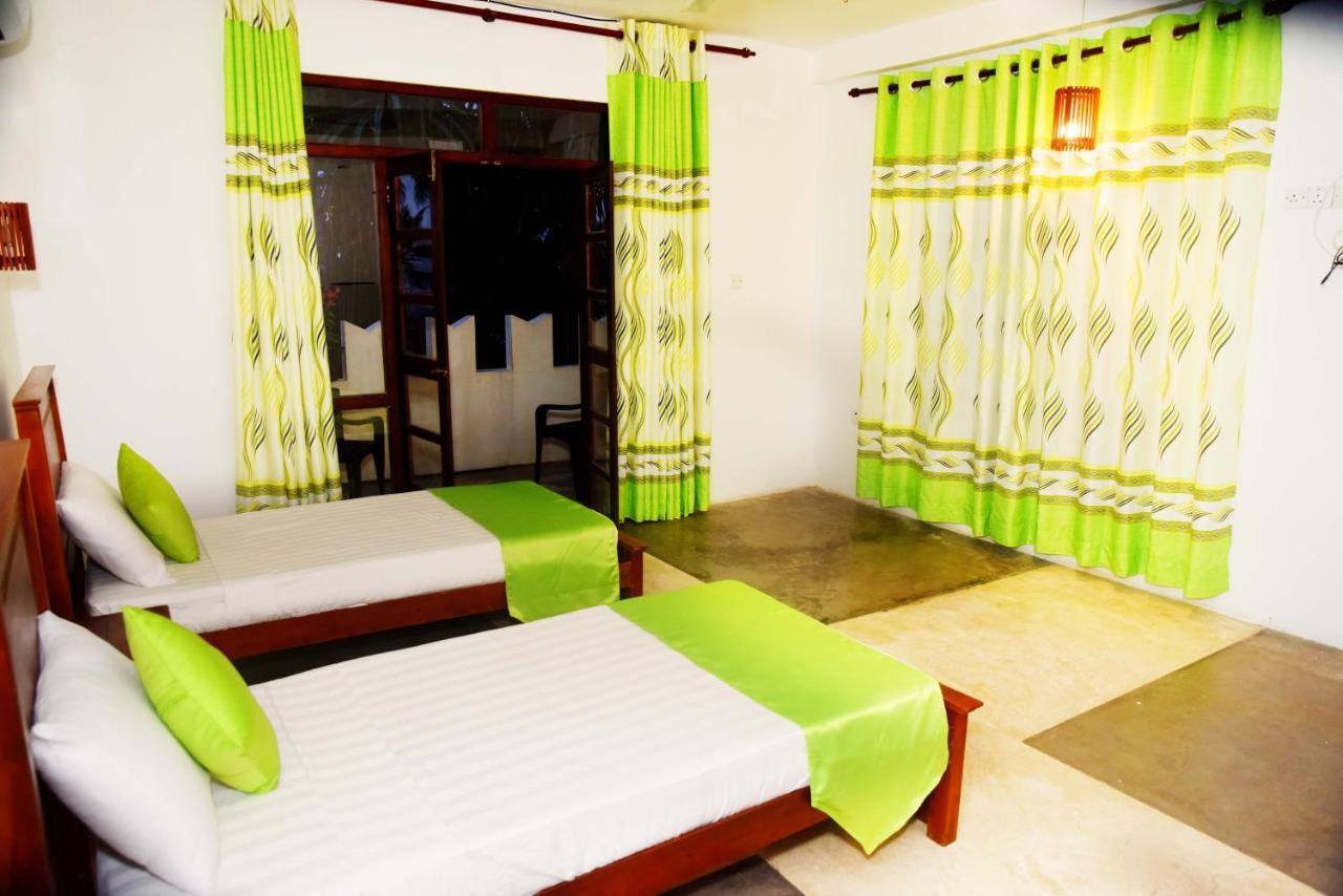 Akurala Beach Boutique Resort ภายนอก รูปภาพ