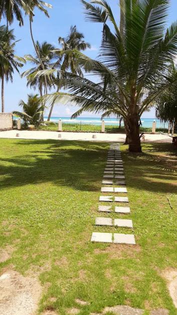Akurala Beach Boutique Resort ภายนอก รูปภาพ