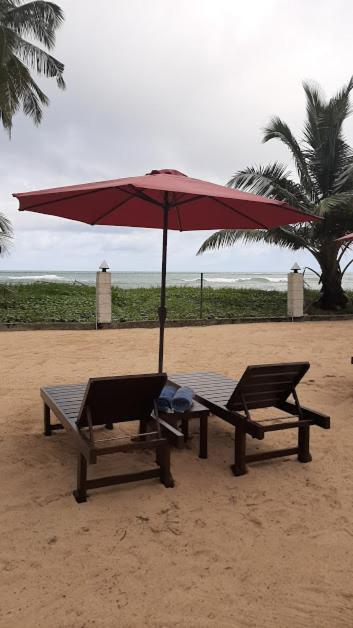 Akurala Beach Boutique Resort ภายนอก รูปภาพ