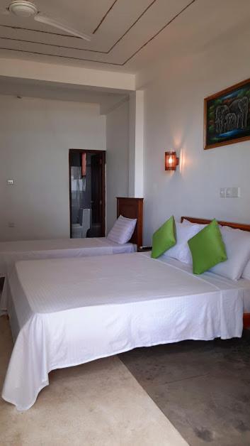 Akurala Beach Boutique Resort ภายนอก รูปภาพ
